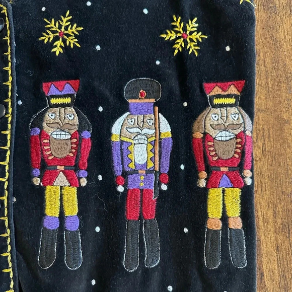 Vintage 90’s Nutcracker Vest - Black Velvet Embroidered Holiday, Size S - Picture 2 of 6